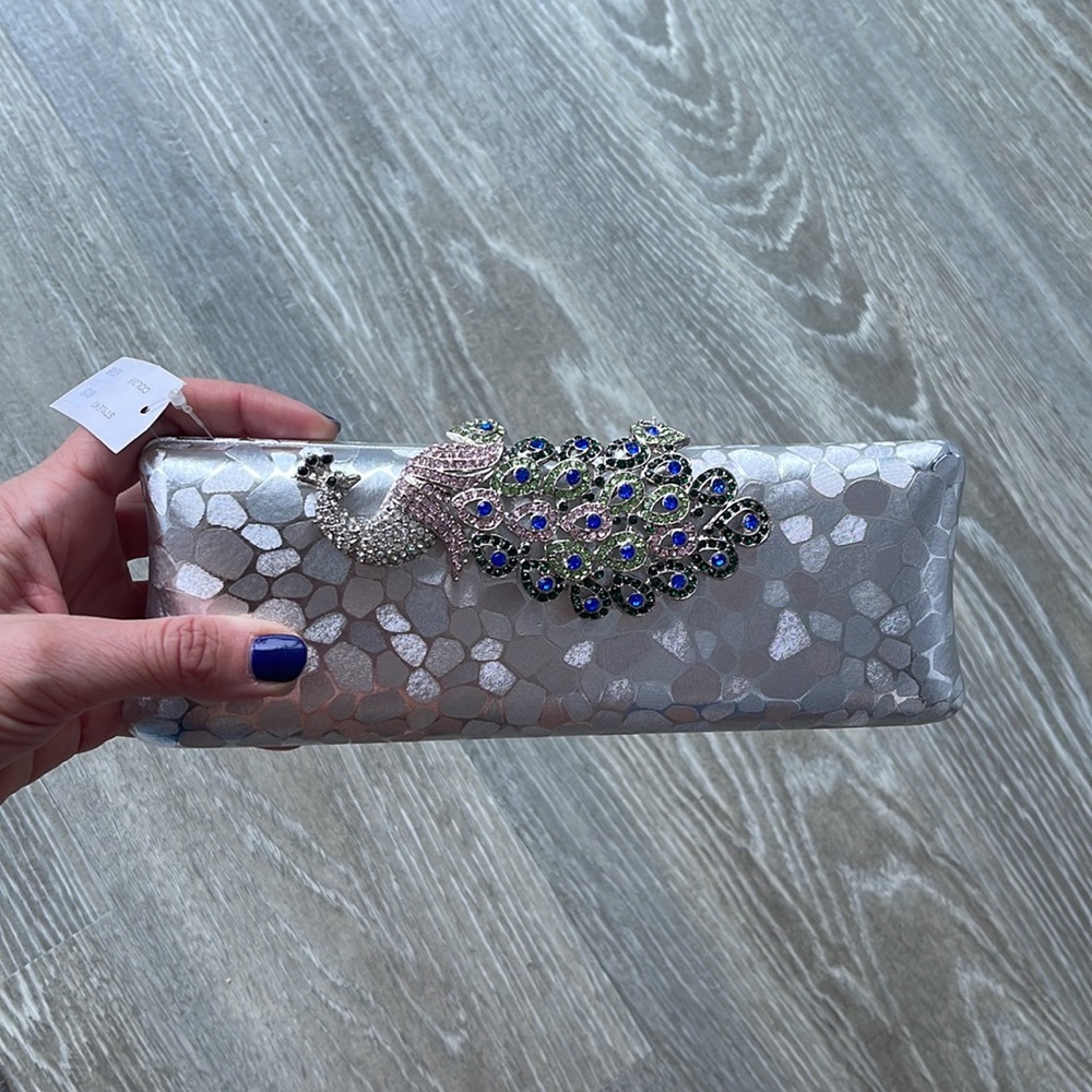 Silver clutch